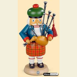Nutcracker Scotsman with bagpipe  -  27cm / 11 inch