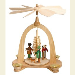 1 - st�ckige Pyramide  - Im Wald  -  23cm